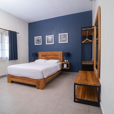 La Casa Jogja Hotell Kejayan Exteriör bild